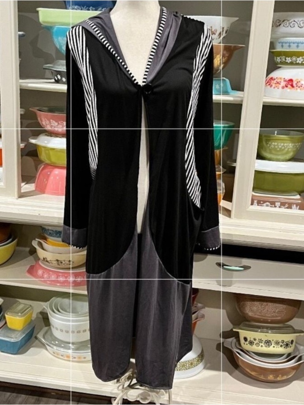 Aster by Firmiana Black, Grey and White Jacket - Size 1X